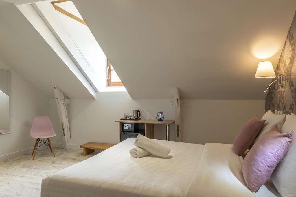 فندق Le Manoir De Pierre Levee, The Originals Collection Tournon-Saint-Martin الغرفة الصورة