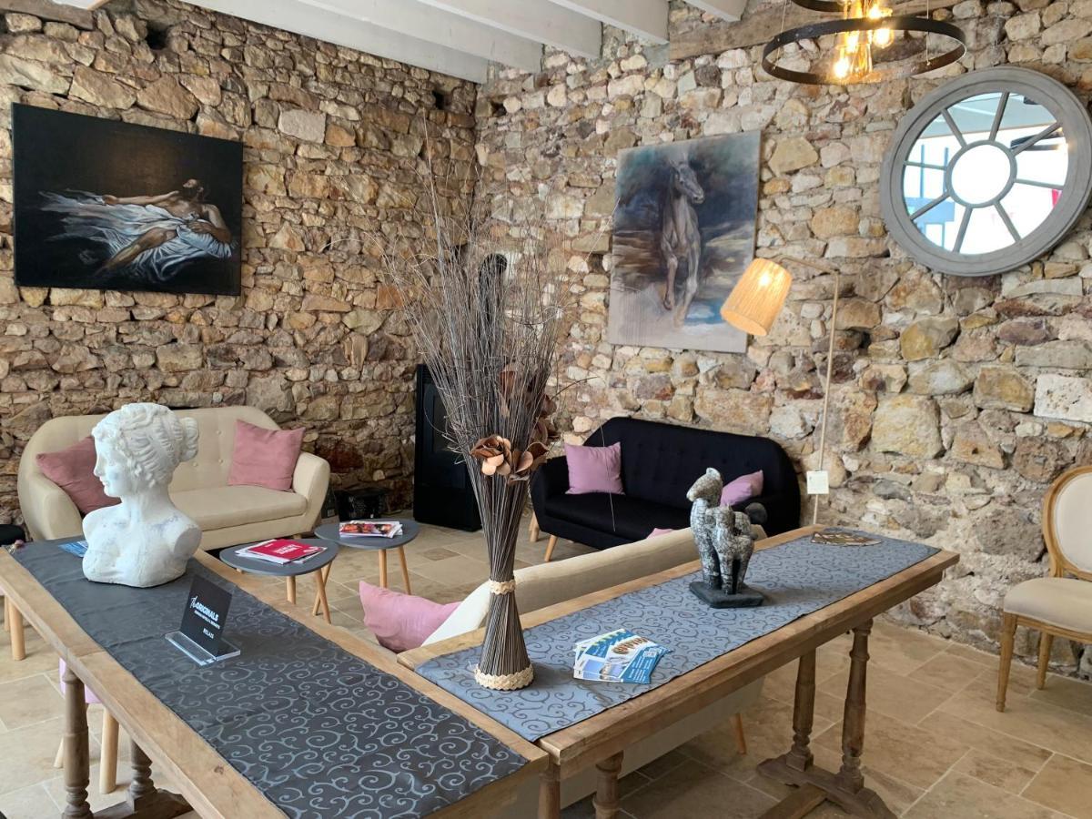 فندق Le Manoir De Pierre Levee, The Originals Collection Tournon-Saint-Martin المظهر الخارجي الصورة